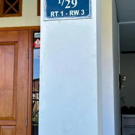 Twentynine Homestay Banyuwangi  Extérieur photo